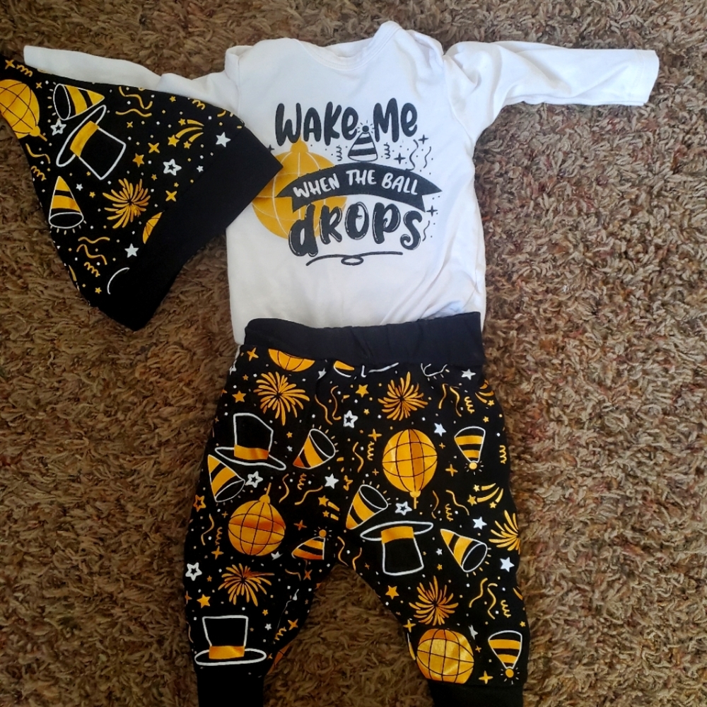 O-3 Month New Years Eve outfit